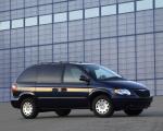 Chrysler Town & Country 2001 года